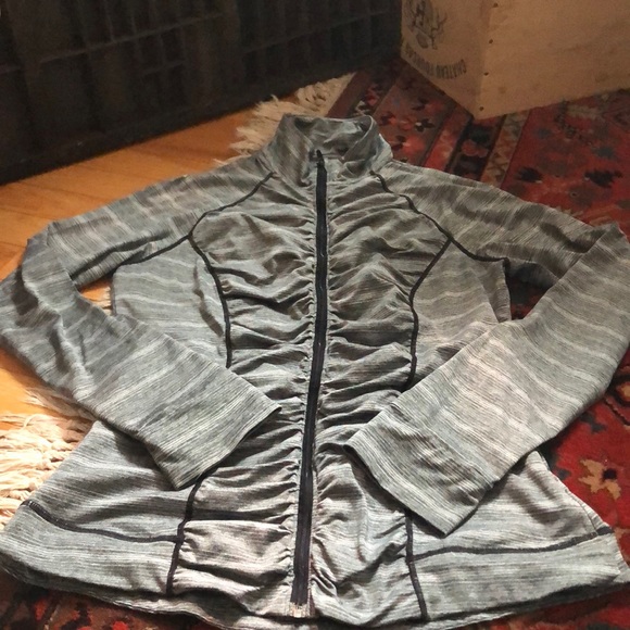 Compression workout jacket - Picture 3 of 3